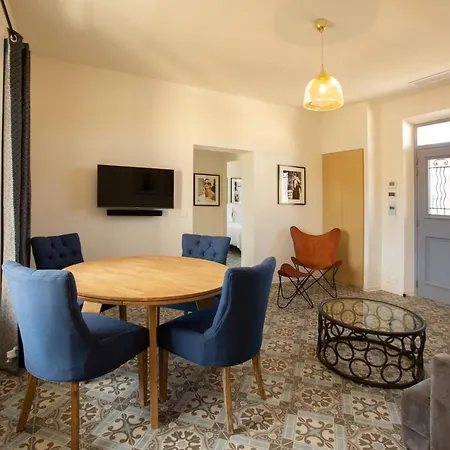 Maison Danube Apartment *