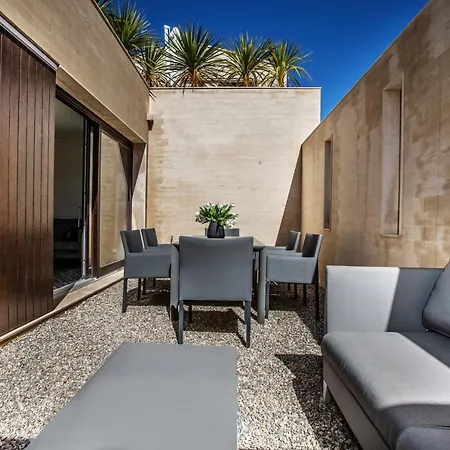 Апартаменты Maison Danube Сен-Тропе