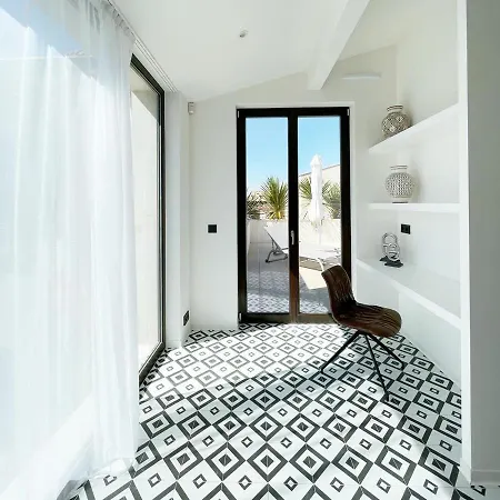 Maison Danube Apartment *